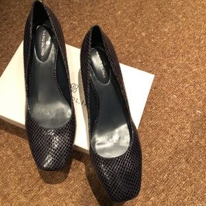 NWB Bandolino Clara Heels